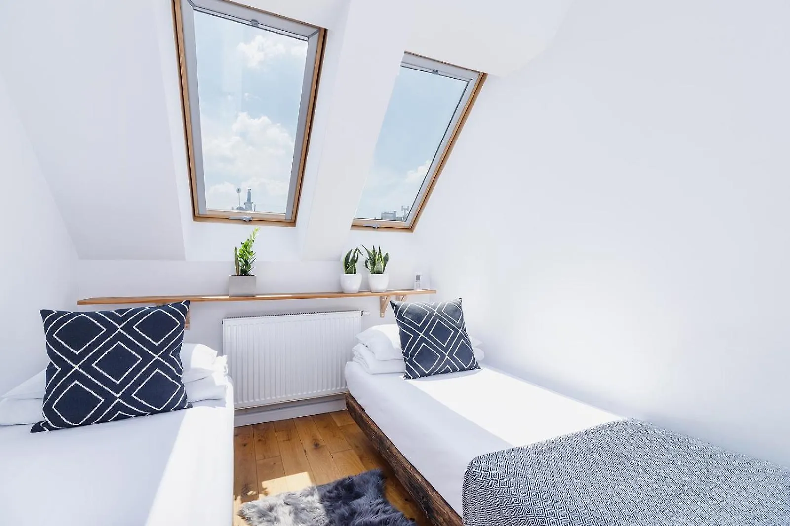 2 Bedroom Apartment With Terrace- Pilsudskiego 11 Krakow Poland