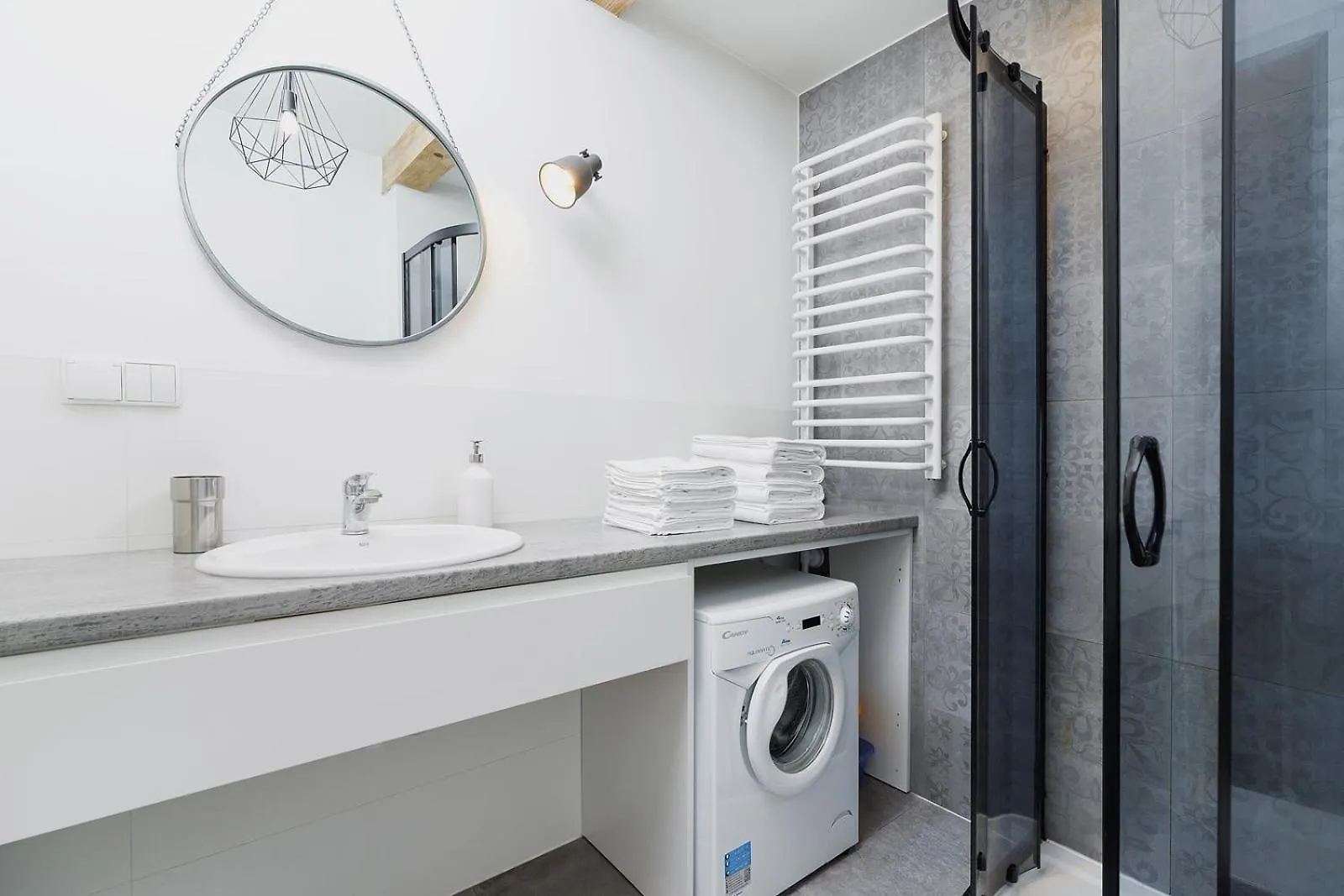 2 Bedroom Apartment With Terrace- Pilsudskiego 11 Krakow
