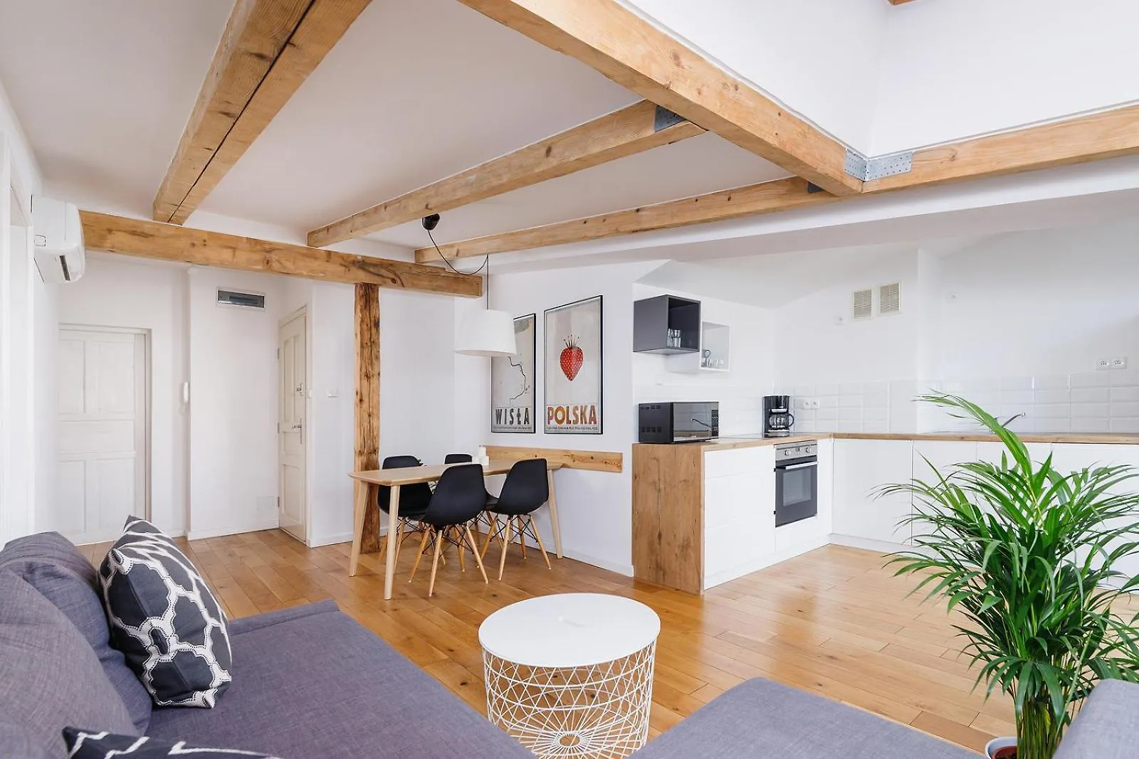 2 Bedroom Apartment With Terrace- Pilsudskiego 11 Krakow 0*,